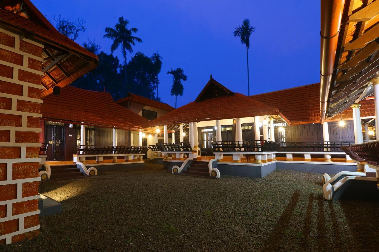 Palmy Lake Resort Alappuzha Extérieur photo