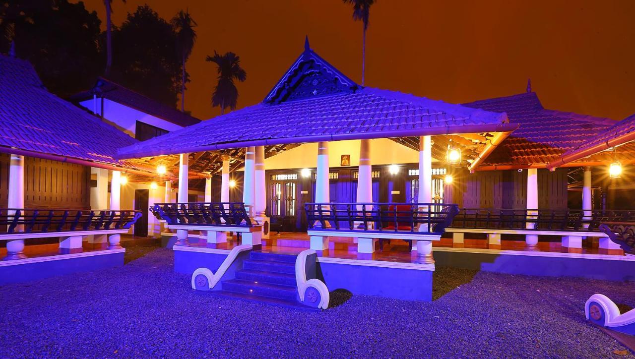 Palmy Lake Resort Alappuzha Extérieur photo